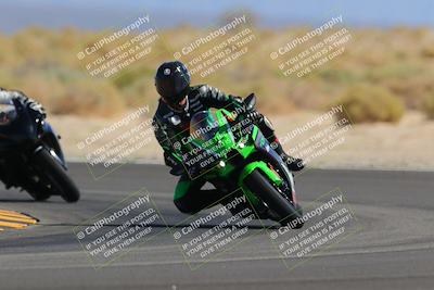 media/Oct-08-2022-SoCal Trackdays (Sat) [[1fc3beec89]]/Turn 16 (125pm)/